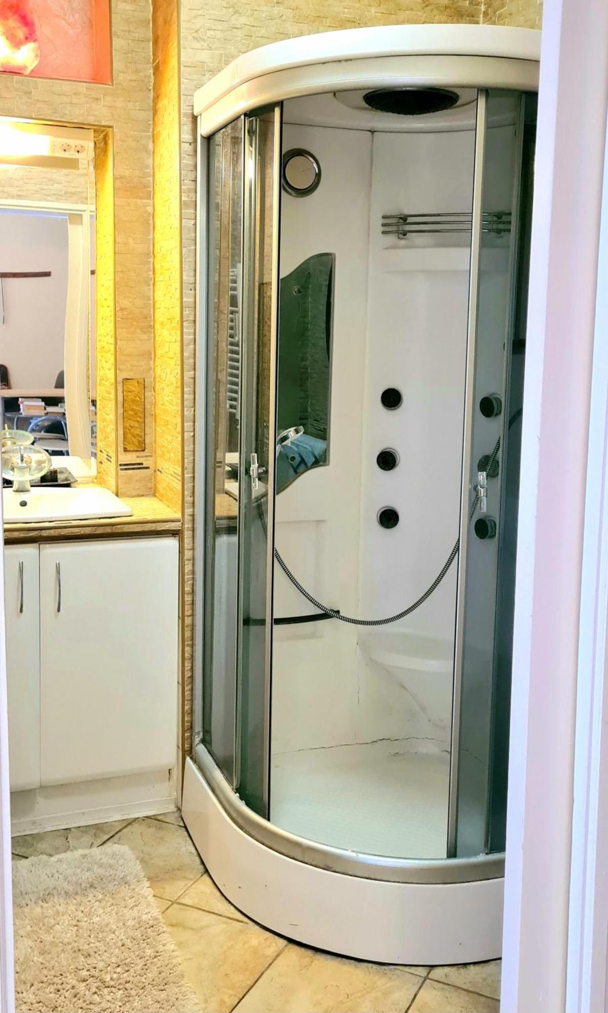 Buda Life Apartment Budapest Luaran gambar